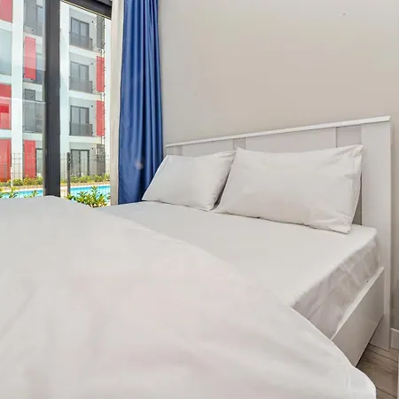 C Airport Apartment