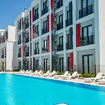 C Airport Apartment *