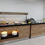 C Airport *