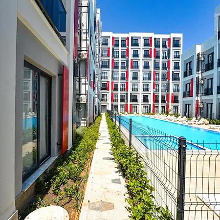 C Airport Apartment *